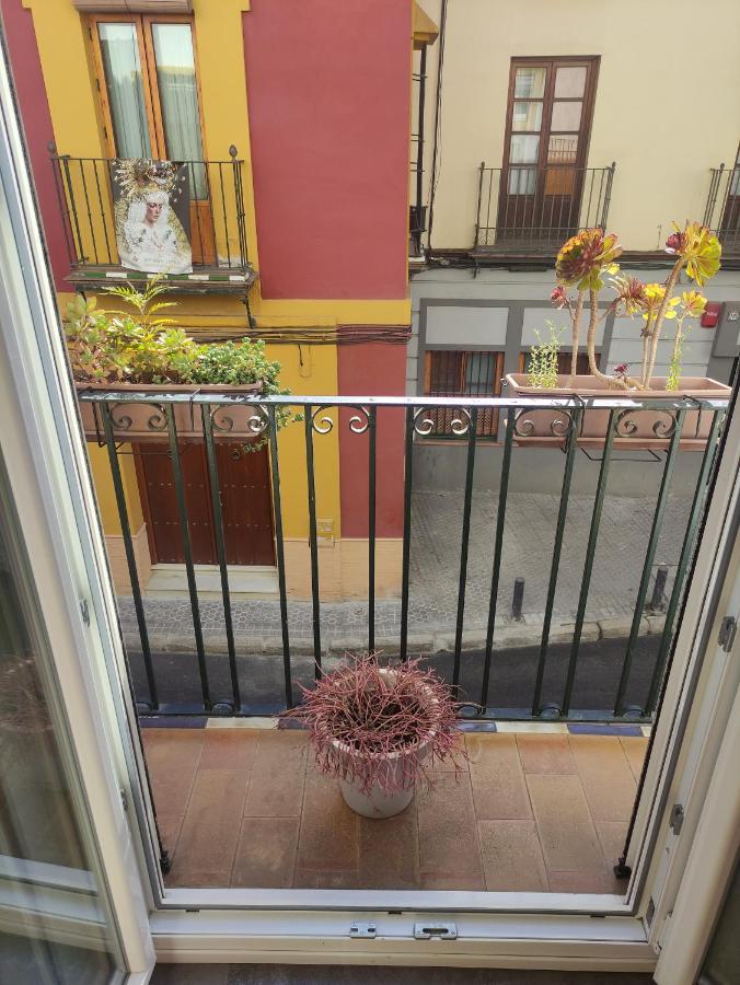 Apartamento Vive Triana Sevilla Exterior foto