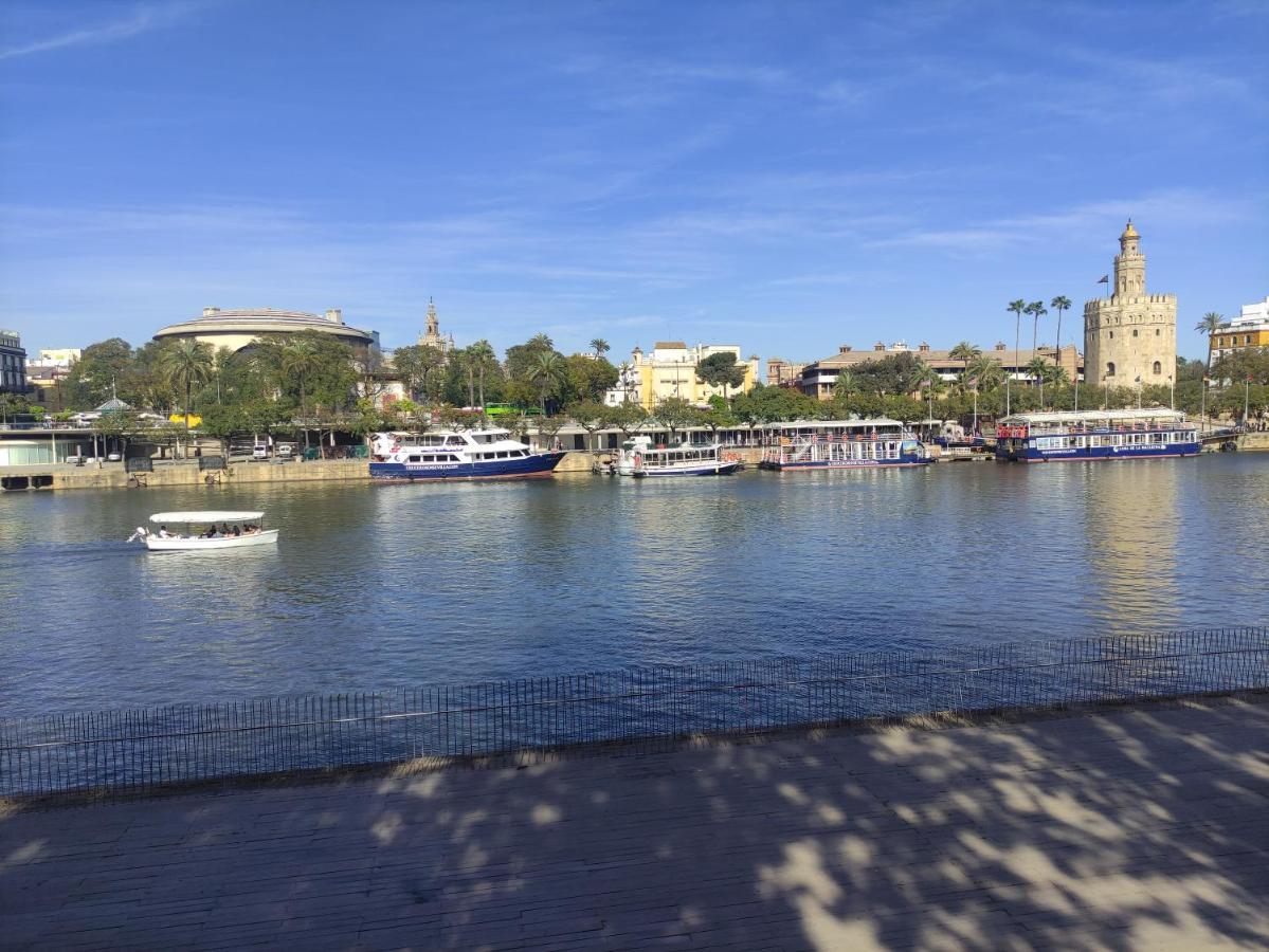 Apartamento Vive Triana Sevilla Exterior foto