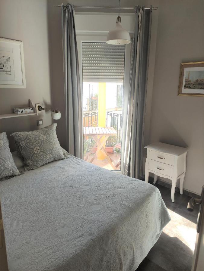 Apartamento Vive Triana Sevilla Exterior foto
